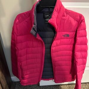 The North Face Pink lightweight Puffer Jacket women’s medium 700 pro goose down
